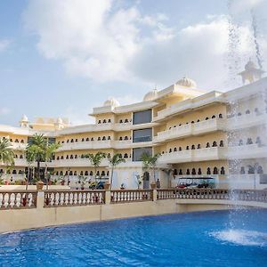 Labh Garh Palace Resort & Spa
